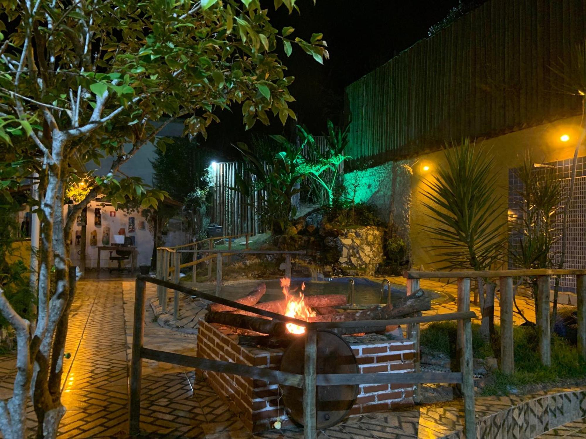 Pousada E Restaurante Casinha Velha Hotel Macacos  Luaran gambar
