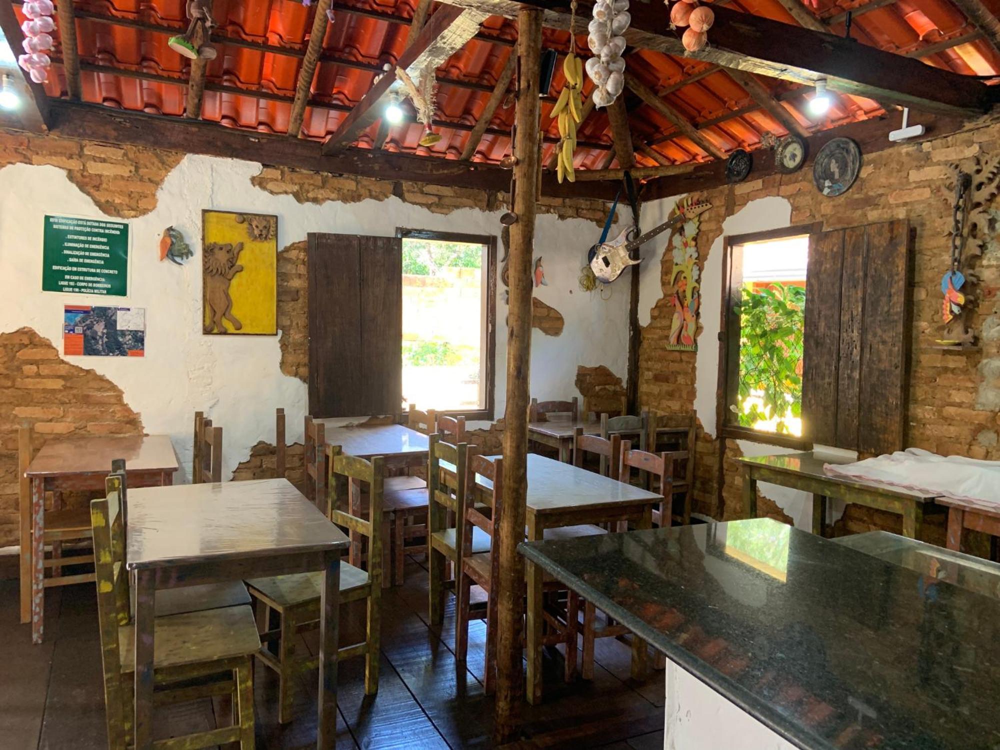 Pousada E Restaurante Casinha Velha Hotel Macacos  Luaran gambar